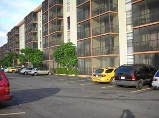 16950 W Dixie Hwy, North Miami Beach, FL 33160
