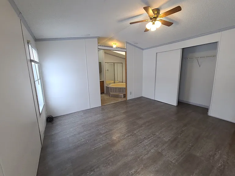 700 W Ridgeway Ave #408 — Photo 9