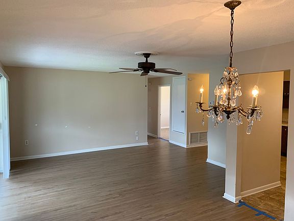 5th image of 1003 Coronado Dr