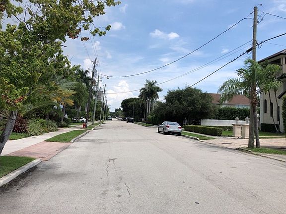 5th image of 608 SE 26th Ave