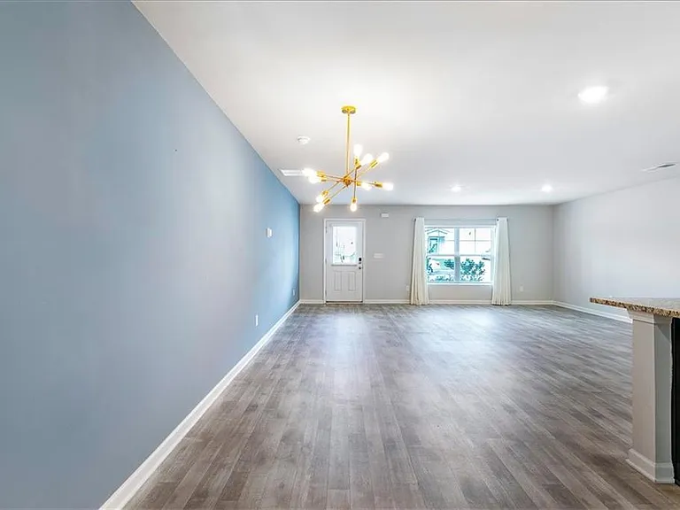 6426 Beaver Creek Trl — Photo 5