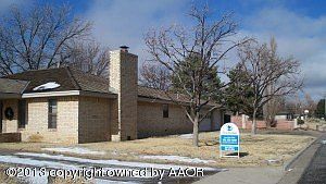 2nd image of 3900 Barclay Dr