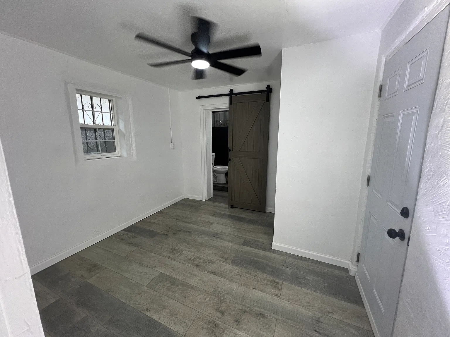 1 bed, $1,350 — Photo 3