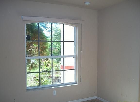 4th image of 1623 Roosevelt Ave