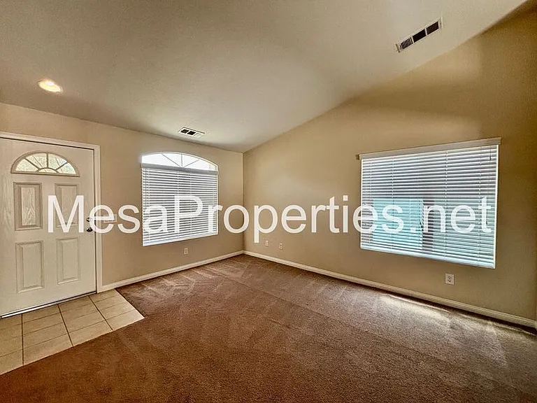 16000 Elkins St — Photo 5