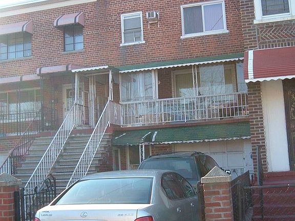 2nd image of 860 E 222nd St