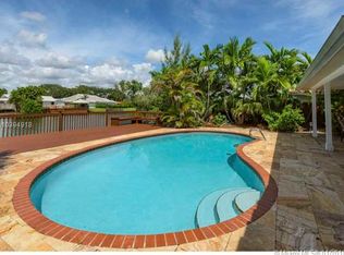 21250 NE 23rd Ave, Miami, FL 33180