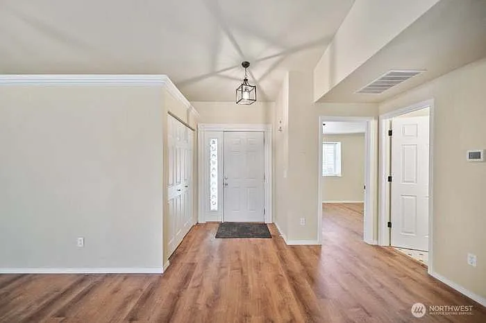 5904 157th Street Ct E #5904 — Photo 3