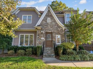 916 Millbrook Rd, Charlotte, NC 28211