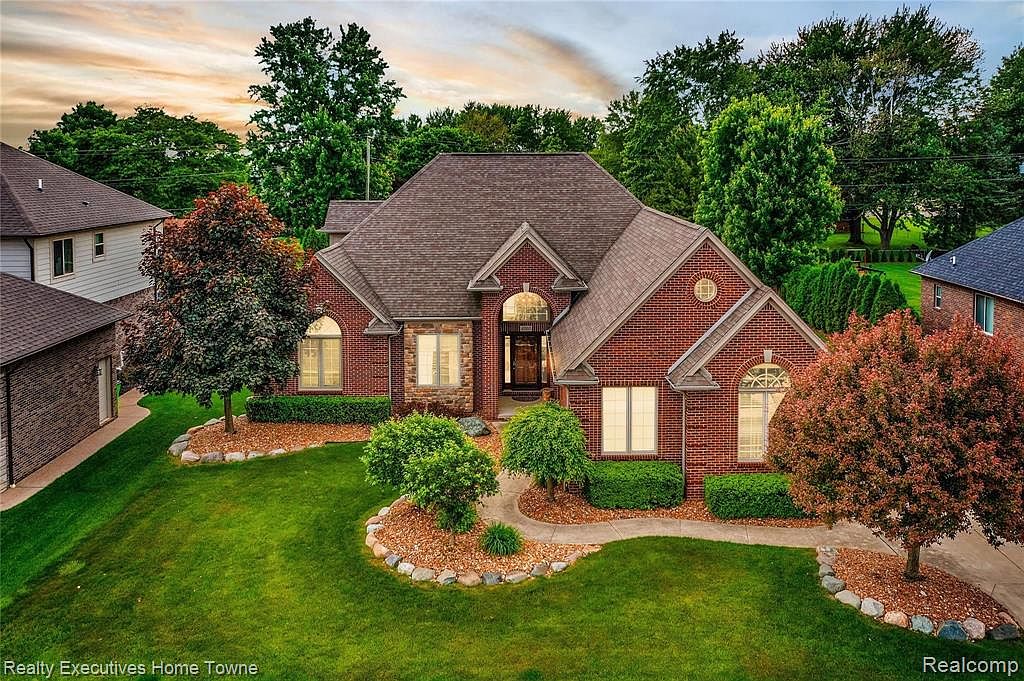 47557 Hidden Meadows Dr, MI 48044 Zillow