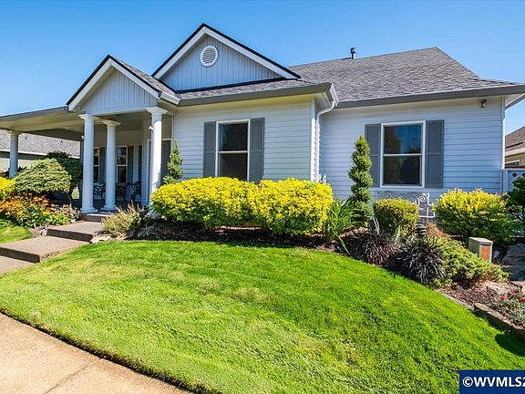 3rd image of 2672 Hazelnut Dr