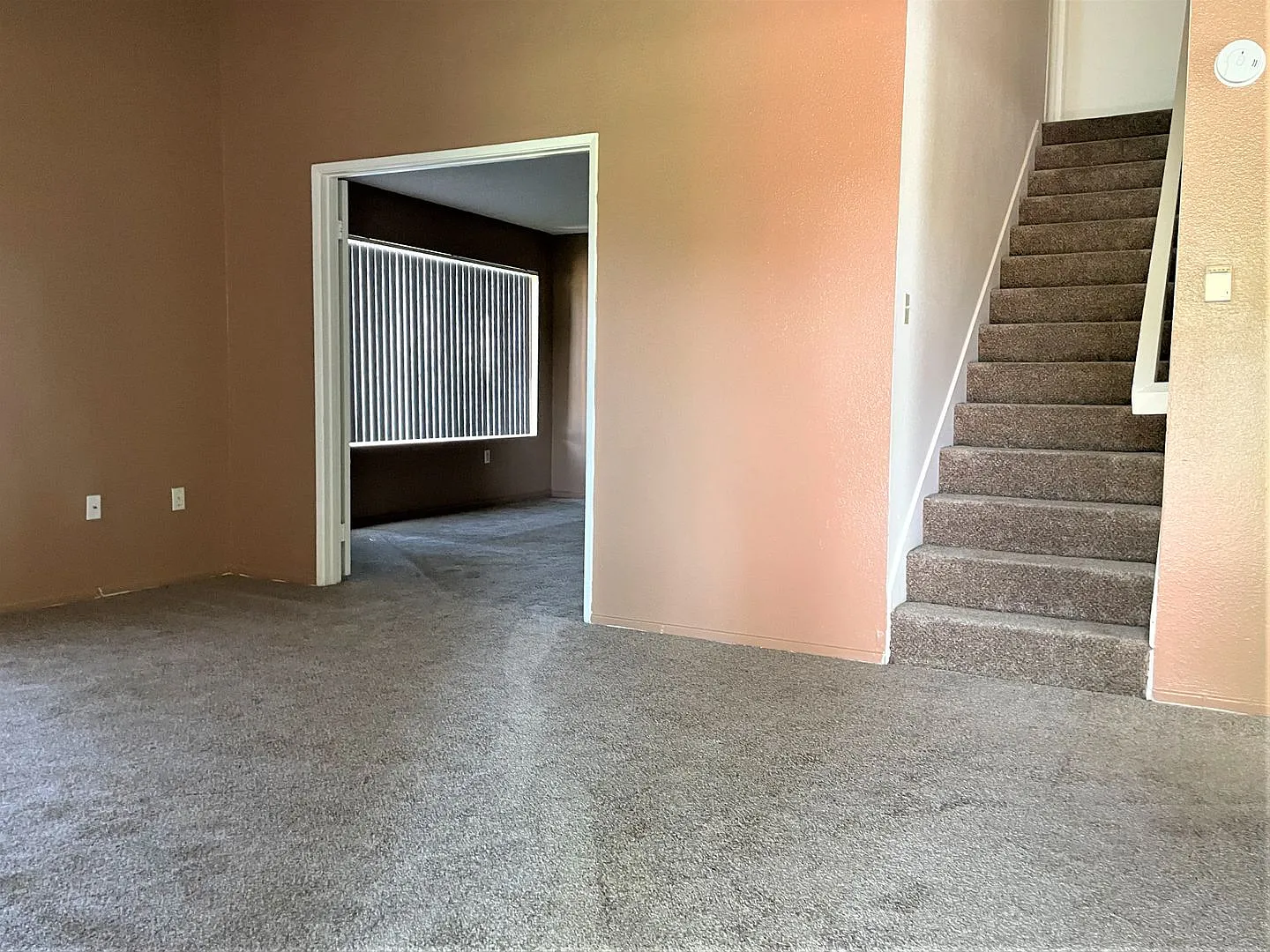 Tierrasanta Townhome in Villa Martinique — Photo 3