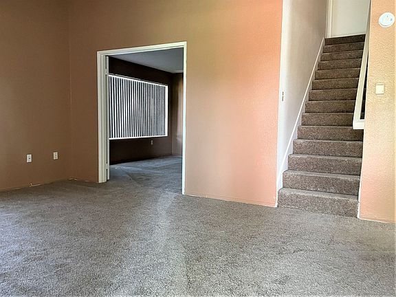 3rd image of 10847 Carbet Pl