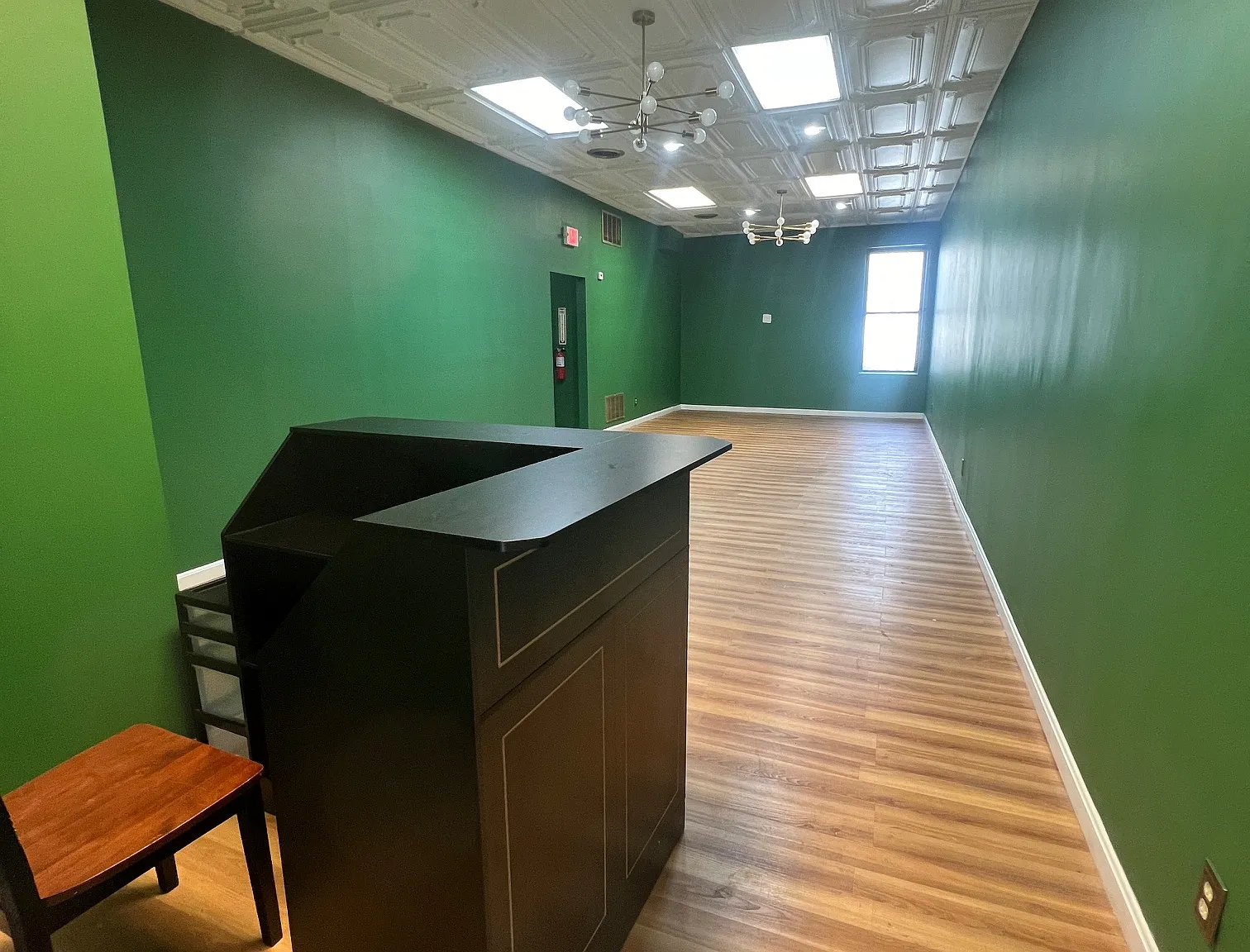 327-331 Main Street (6 Chapin Street) - 331 - Commercial Space — Photo 4