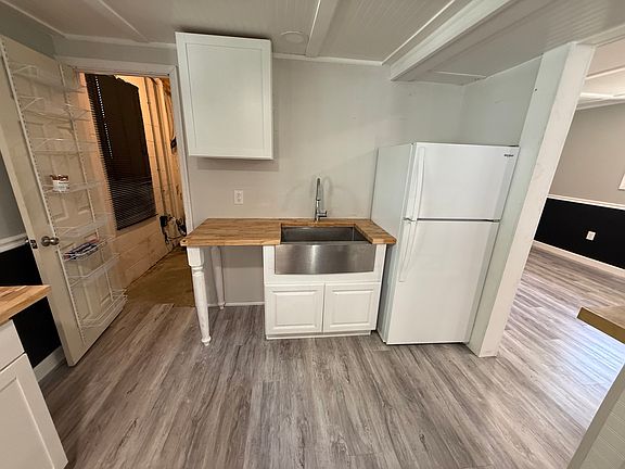 2nd image of 44264 Clarkes Landing Rd #B