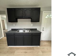 5813 Lansing Ave #UP, Cleveland, OH 44105