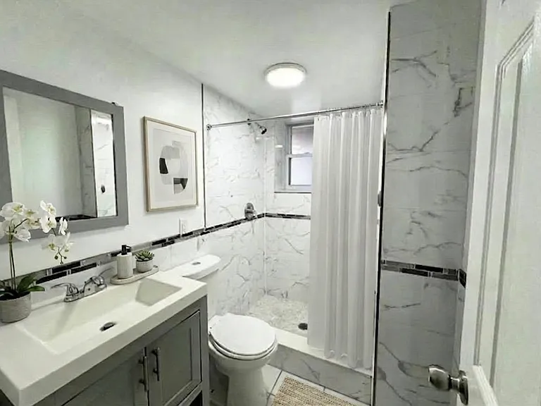 321 64th St #G — Photo 4