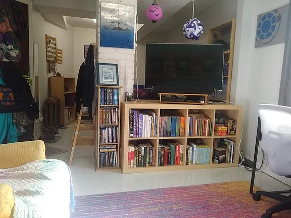 4th image of 2112 Dupont Ave S #0