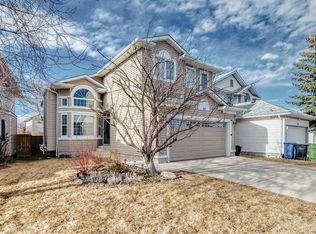 188 E Hidden Ranch Cres NW, Calgary, AB T3A 5W3