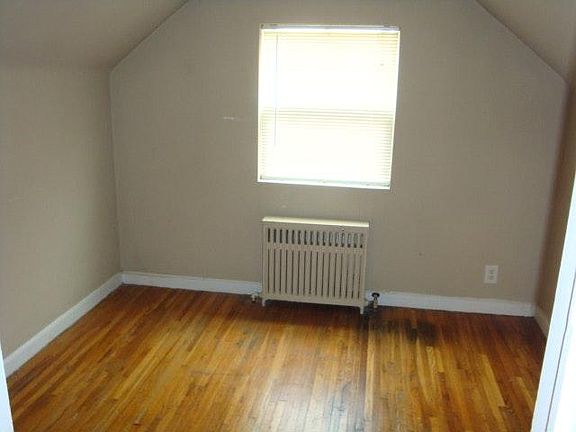 Dining room/ Den