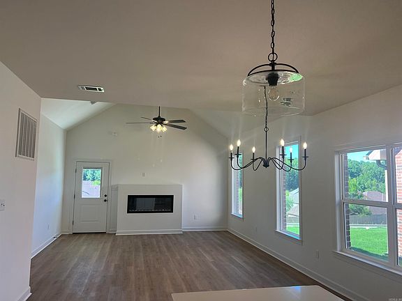 3rd image of 1107 Grand Teton Dr