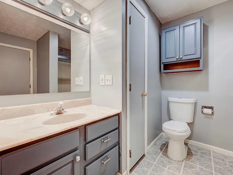238 Liberty St — Photo 11