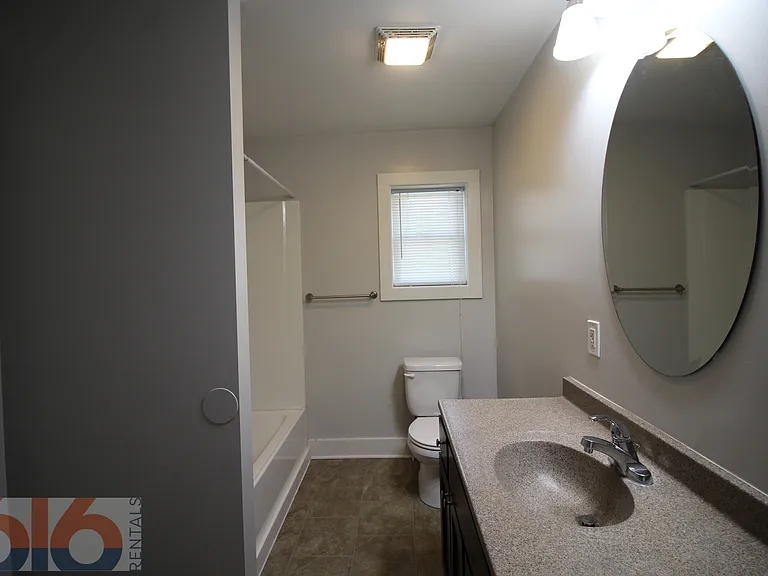 858 Dayton St SW — Photo 14