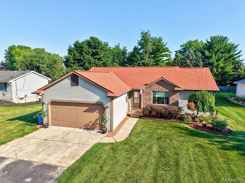 1st image of 5035 Island View Dr