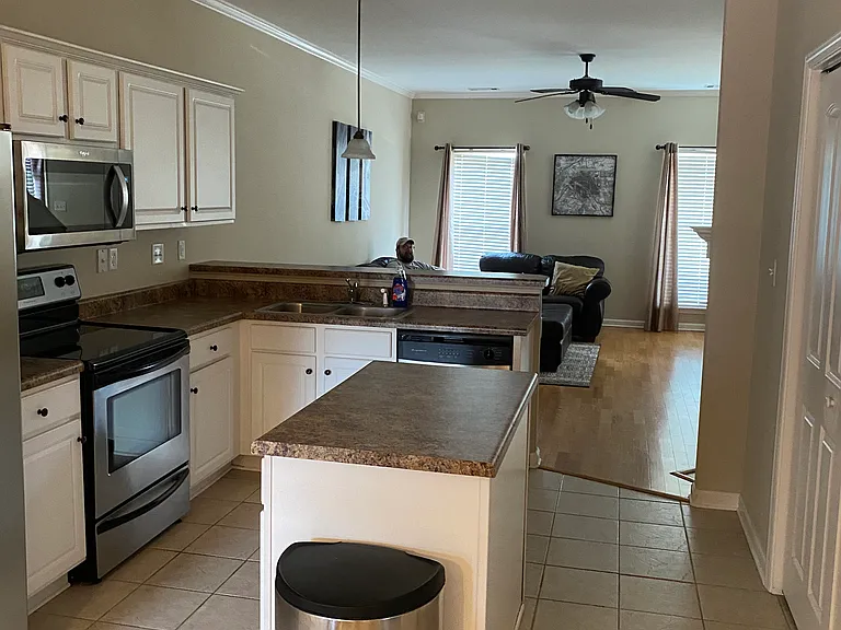 117 Patti Ln — Photo 5