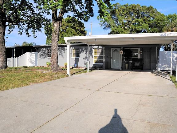 4th image of 6003 N Lois Ave