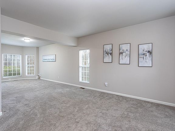 5th image of 8312 Hardeth Way