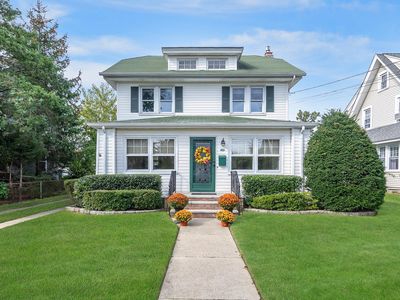 23 Grace Ave, Lynbrook, NY, 11563