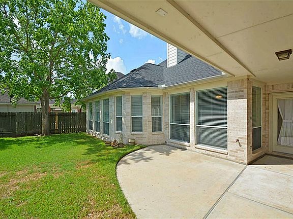 5th image of 5907 Coral Springs Ct