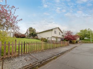 1440 S 7th St, Cottage Grove, OR 97424