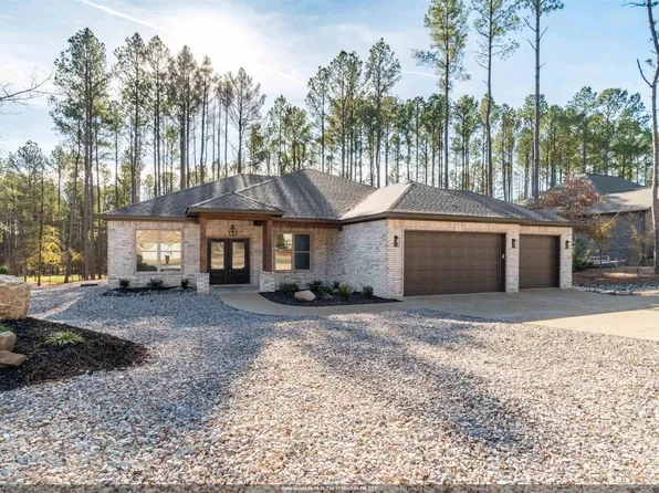 34 Victoria Ln, Hot Springs Village, AR 71909