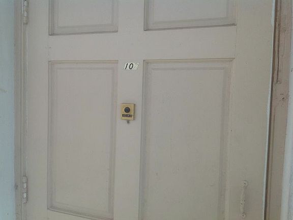 4th image of 2545 Taft St APT 102