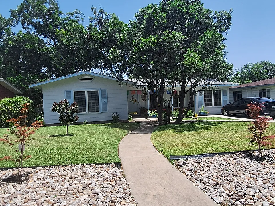 138 Norfolk Pl