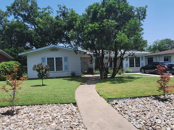 138 Norfolk Pl, San Antonio, TX 78201