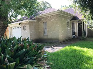 3723 Somerton Dr, La Porte, TX 77571