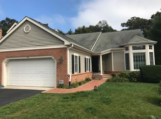 240 Whispering Woods Ct, Little Silver, NJ 07739