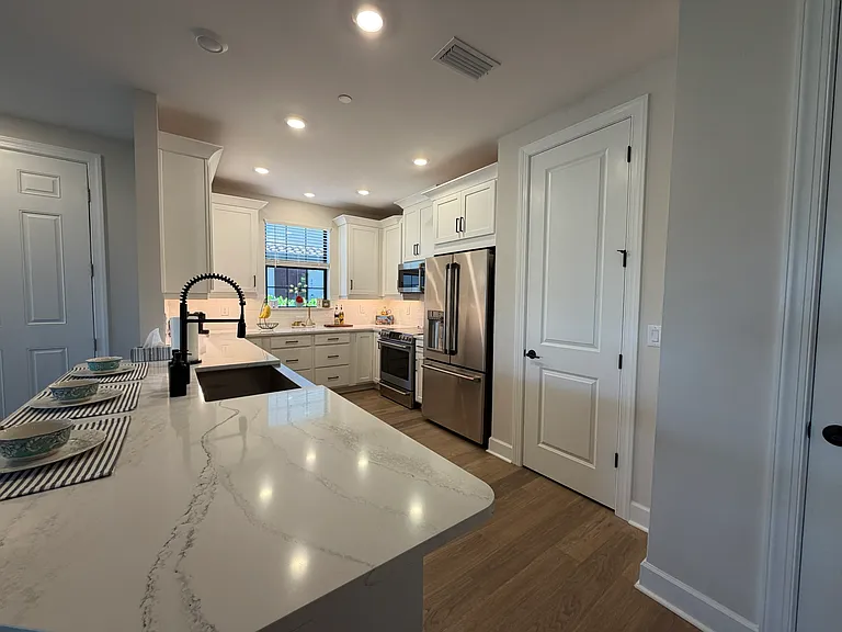 15319 Lucerna St — Photo 13
