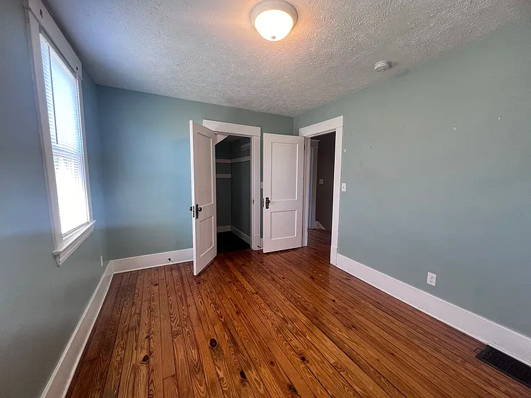 1040 Powers Ave NW — Photo 34