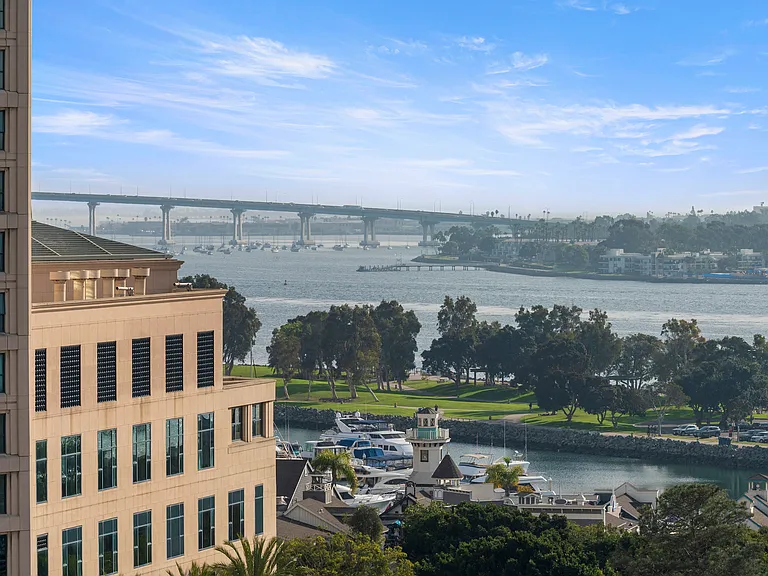 700 W Harbor Dr W #1204 — Photo 38