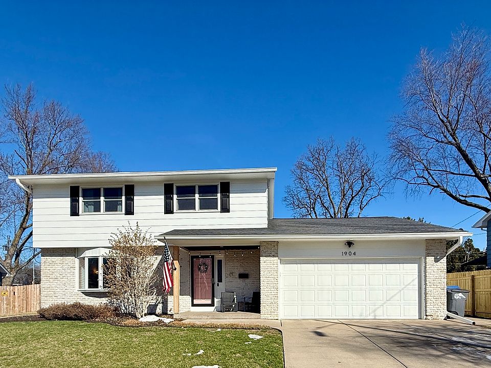 1st image of 1904 Valley Vista Dr
