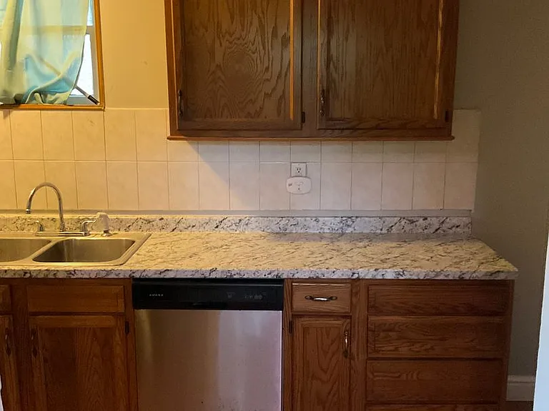 1018 Bellaire Ave — Photo 13