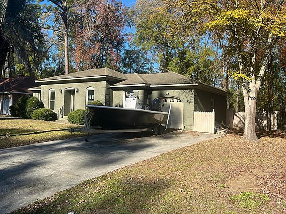 2nd image of 203 Stratford Dr