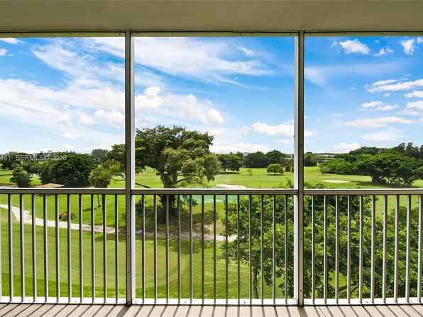 3050 N Palm Aire Dr APT 501, Pompano Beach, FL 33069