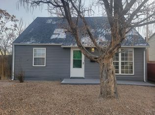 94 Gamble Ln, Pueblo, CO 81001