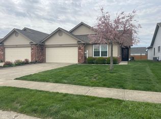 1302 Lexington Trl, Greenfield, IN 46140