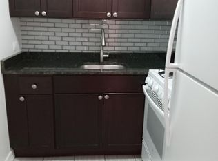 6830 N Sheridan Rd APT 550, Chicago, IL 60626